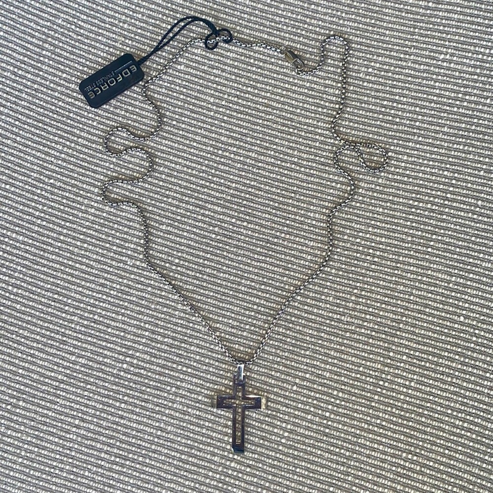 Men’s silver cross